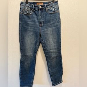 Judy Blue straight leg / skinny jeans